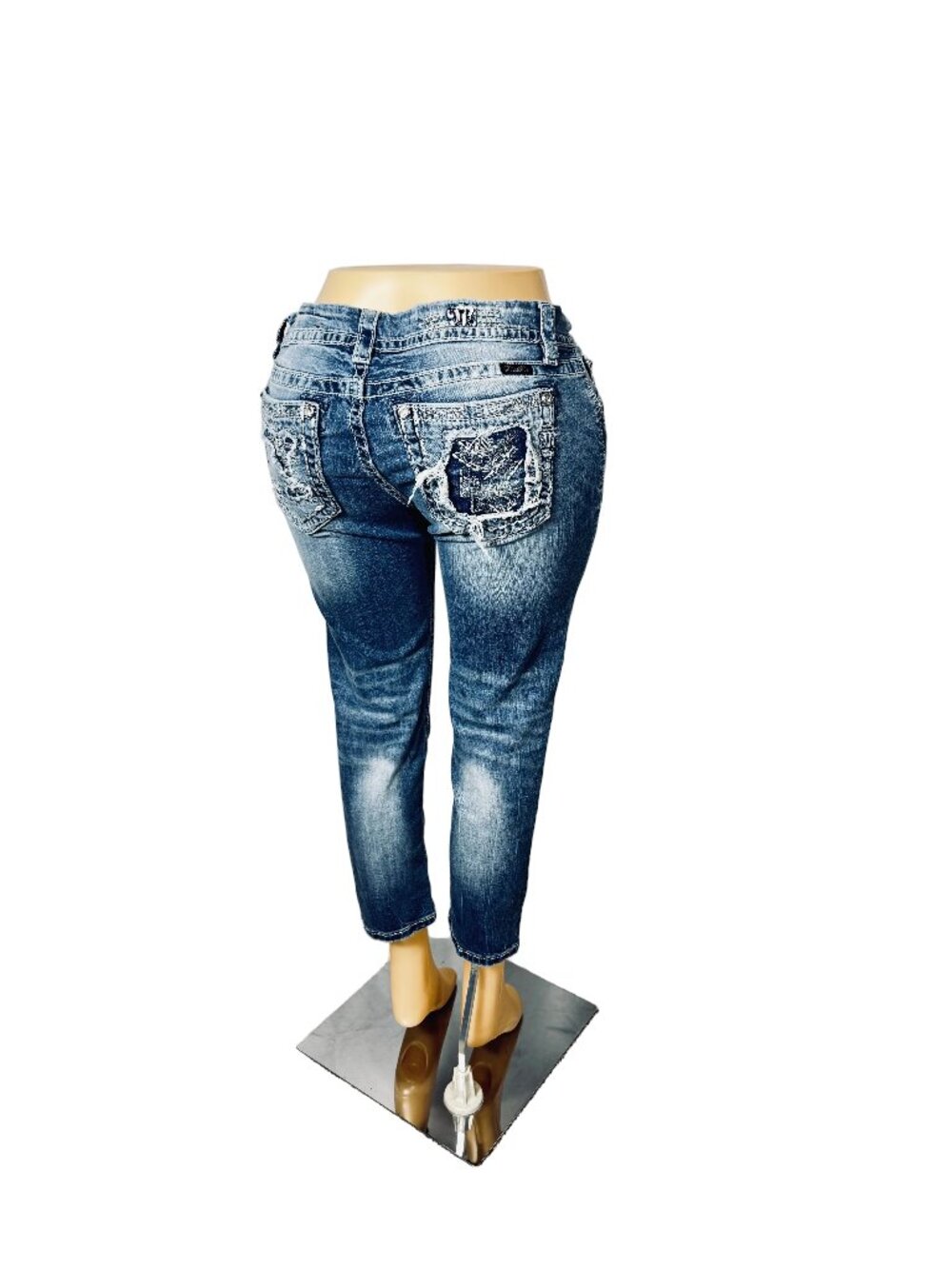 Vintage Y2K Era Miss Me Jeans Medium Wash Womens 31” waist